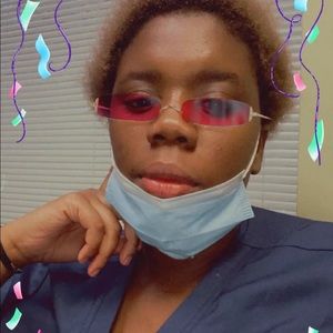 Meet your Posher, Anika